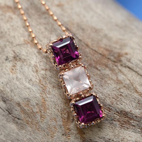 ロードライトガーネット ローズクォーツオープンワークペンダントトップ 誕生石 1月 春色ピンク PT...