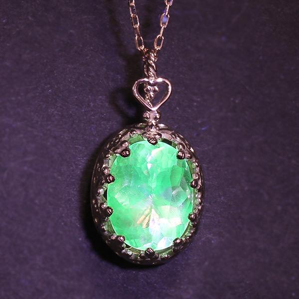 P+10％中 限定１本 K10PG 蛍光ハイアライトオパール レースワーク ペンダントトップ 誕生石...