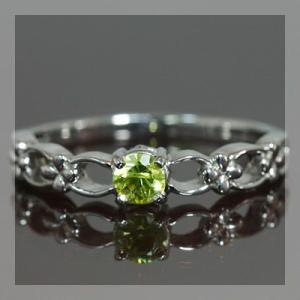 スフェーン　フラワーガーランドリング PT900 K18 K10対応