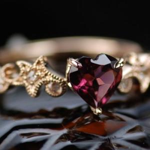 アッシャーカット！0.74ct ダイヤモンド プラチナ エタニティリング