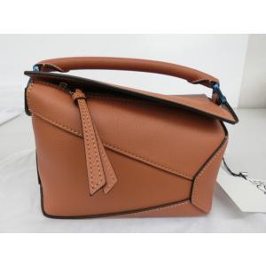 LOEWE PUZZLE MINI レザー ショルダーバッグ tan タン ブラウン系 A510P8...