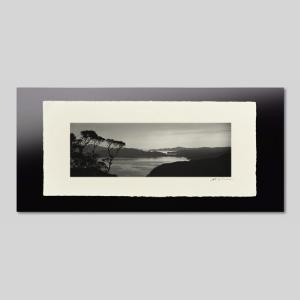 IGREBOW 奄美大島 夕暮れの海 ビッグサイズ アイグレボウ インテリアフォト 越前塗板フレーム ビッグサイズ モノクローム