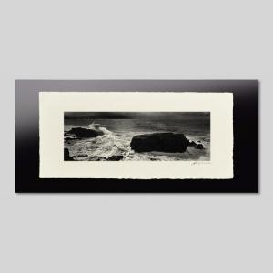 IGREBOW 福井県 東尋坊 荒れる日本海 ビッグサイズ アイグレボウ インテリアフォト 越前塗板フレーム ビッグサイズ モノクローム