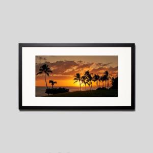 IGREBOW ハワイ カカアコ 夕日に染まる海とヤシの木 アイグレボウ インテリアフォト ウッド黒フレーム ビッグサイズ カラー写真