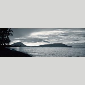 IGREBOW ハワイ 夜明けの海 カワイホア...の詳細画像1