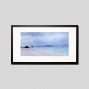 IGREBOW 奄美大島 砂浜と海 アイグレボウ インテリアフォト ウッド黒フレーム ビッグサイズ カラー写真