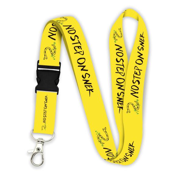 No Step On Snek バックルランヤードキーチェーン