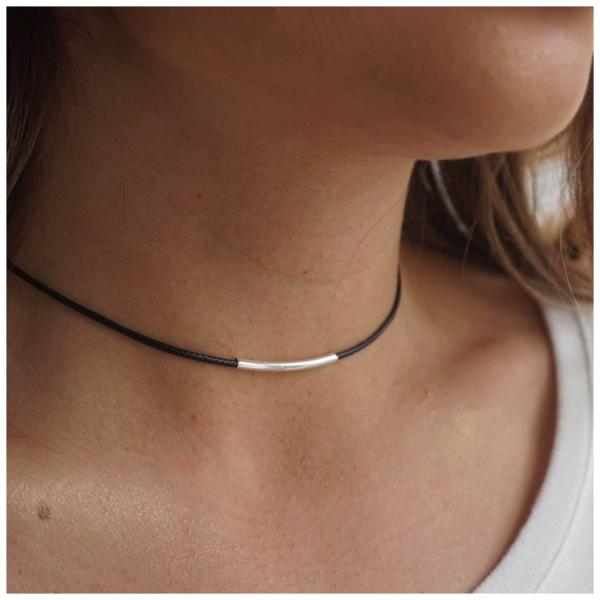 【並行輸入品】Allereyae ヴィンテージレザーチョーカーネックレス ゴールドバーチョーカーネッ...