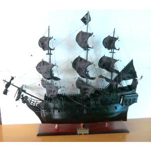 【アウトレット・ワケあり品】 ブラックパール号 カリビアンパイレーツ 35インチサイズ 海賊船 帆船模型 完成品｜bezipang
