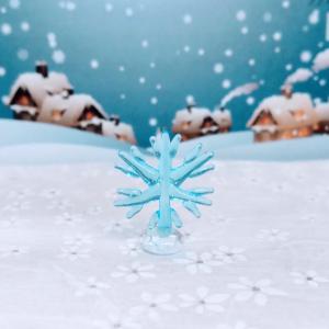 ガラス細工 雪の結晶（クリア）ミニチュア 雑貨 置物 小物 冬