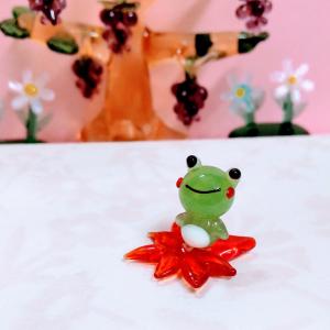かえる　ガラス細工　ミニチュア カエル 雑貨 ガラス細工 ミニチュア 置物 夏 飾り かえると