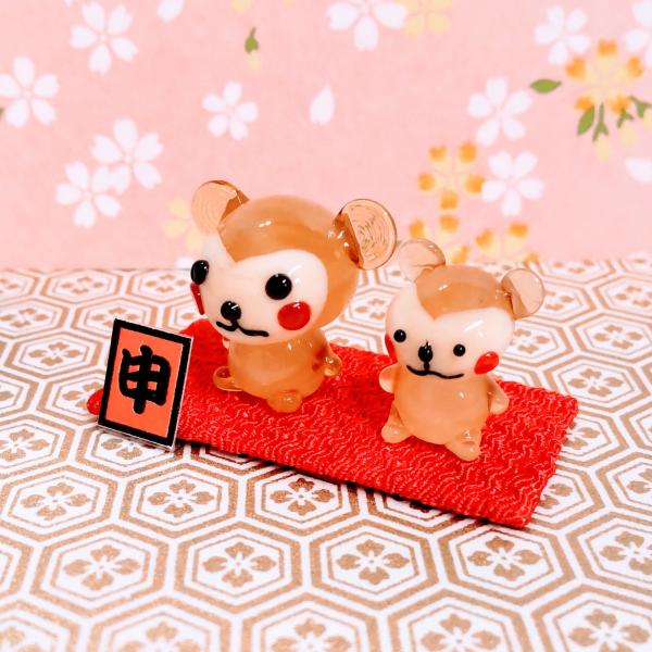 ガラス細工　12支親子　申　さる（布台付）ミニチュア　置物　干支　十二支　お正月