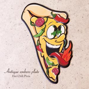 看板　壁面装飾  ウォールデコレーション　アンティークエンボスプレート ダイカット   Docono Pizza ピザ　アメリカン雑貨　｜bic-shop