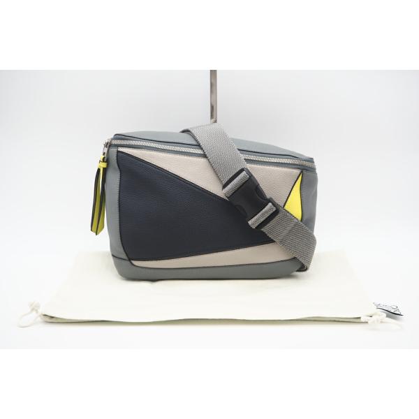 ★3日以内返品可★ 極美品 LOEWE ロエベ カーフスキン PUZZLE ボディバッグ 306.5...