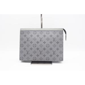 ☆安心の3大保証☆ ABランク ≪LOUIS VUITTON ルイ ヴィトン/クラッチバッグ≫ M30840 タイガラマ ポシェットヴォワヤージュMM シルバー 美品｜biclock