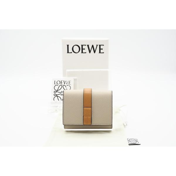 ☆安心の3大保証☆ ABランク ≪LOEWE ロエベ/三つ折り財布≫ C660TR2X01 6465...