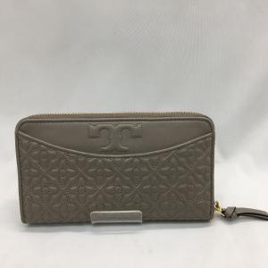 TORY BURCH（トリーバーチ） レザー グリーン ラウンドファスナー 長