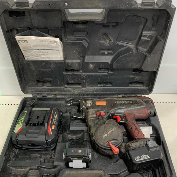 ♭♭ MAX マックス リバータイア ケース、充電器・充電池2個付 14.4v RB-440T-B2...