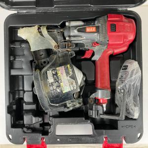 ЗЗ MAX マックス 90mm 高圧 エア釘打ち機 ケース付 HN-90N3 レッド 傷や汚れあり