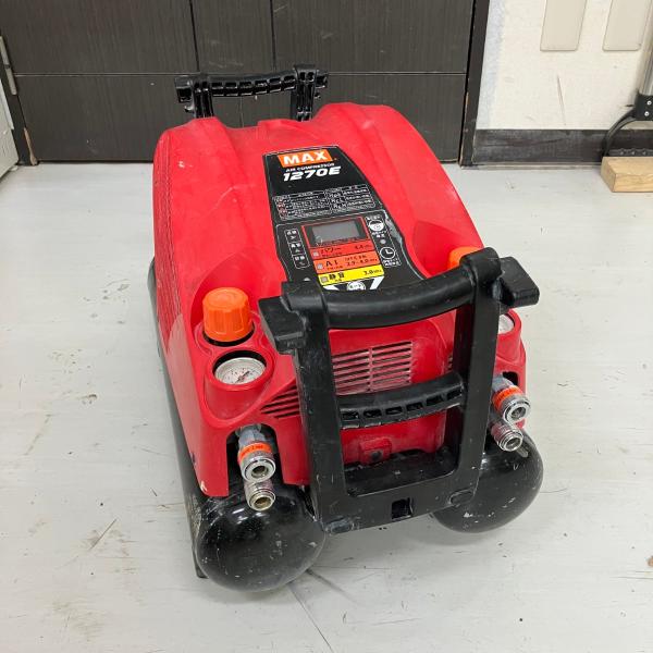 MAX マックス 100v 11L 高圧4口 エアコンプレッサ AK-HH1270E レッド 傷や汚...