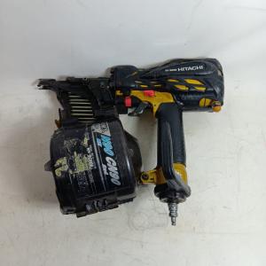 HITACHI 日立 工具 エアツール エア釘打ち NV90HM ゴールド×ブラック 程度CD 本体のみ 高圧 90mm 470157 現状販売 本体からエアー漏れ有 やや傷や汚れあり