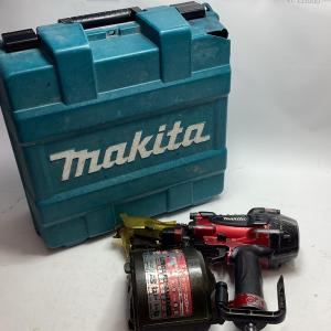 MAKITA マキタ 工具 エア釘打ち AN930H レッド ケース付 高圧 90mm 傷や汚れあり