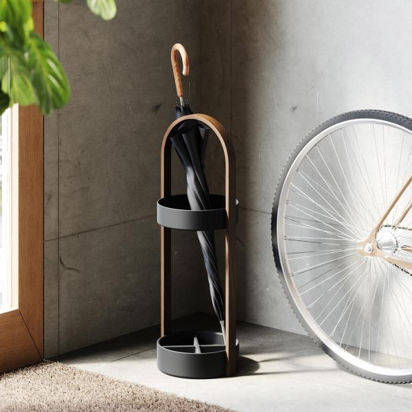 umbra アンブラ 傘立て 傘入れ 傘置き ハブ アンブレラスタンド スリム 引っ掛ける フックあ...