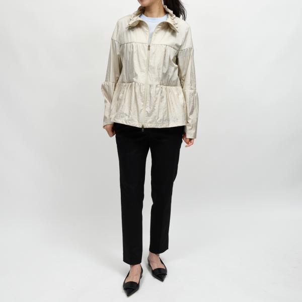 HERNO（ヘルノ）<br> GI000404D-12701 シャイニーテックブルゾン 240610...