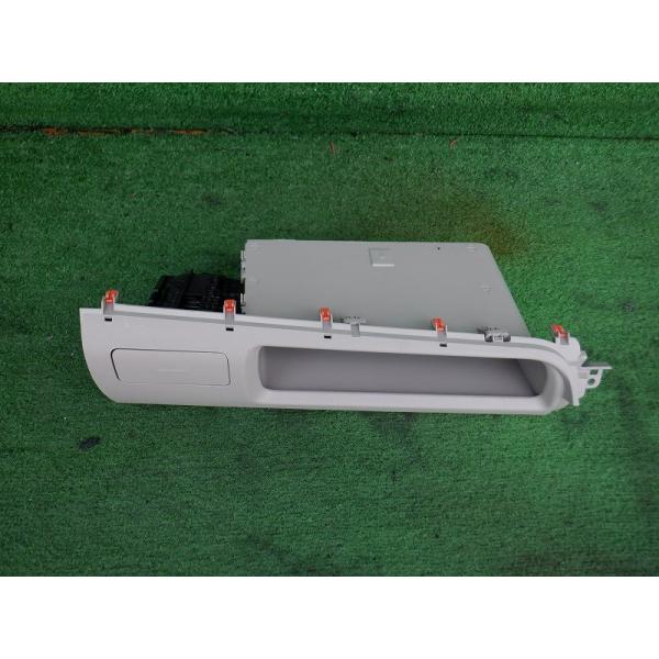 ダイハツ ムーヴ ドリンクホルダー　パネル付　H31　LA150S