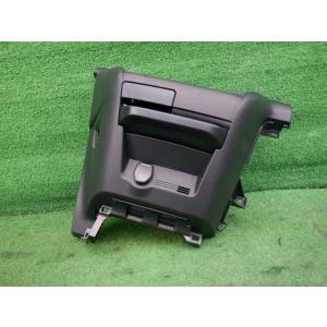 三菱 ｅＫワゴン センター下パネル　シガーソケット付　R4　B33W