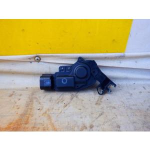 スズキ エブリィ リアアクチュエーター　左　H29　DA17V