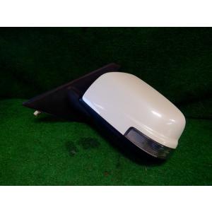 ニッサン セレナ サイドミラー　左　H23　C26　96302-1VA3A