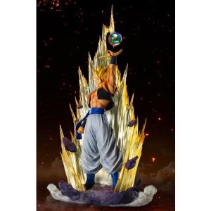 ∴ 100体限定 ドラゴンボール　ゴジータ 超かめはめ波 メタリックカラーver Amazon.co.jp: 抽プレ 100体限定 超 最強融合戦士 ゴジータ 超かめはめ