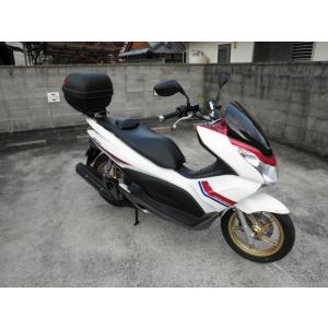 【1年保証付き】PCX125 PCX150対応 リアボックス トップケース 汎用 フォーカラーレンズ リアボックス 30L｜bike-world-walk