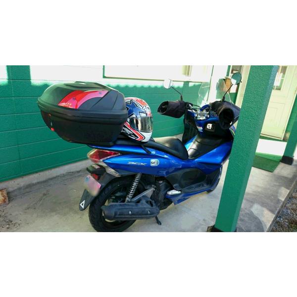 1年保証PCX125 PCX150対応 リアボックス トップケース 汎用リアBOX ツーカラーレンズ...