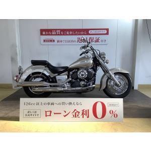 ドラッグスタークラシック400 / ライトイエローイッシュグレーメタリック / USB サイドバック装備｜bikeo-ds-shopping