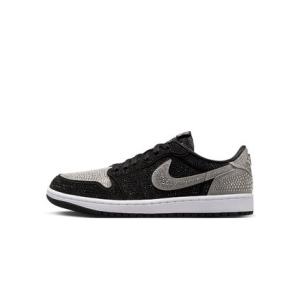 [ナイキ]  エア ジョーダン 1 レトロ LOW OG スワロフスキーコラボ ☆ NIKE W A...