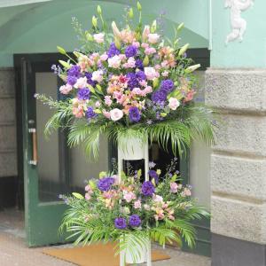 スタンド花 二段2色指定 2万円コース(ピンク...の詳細画像1