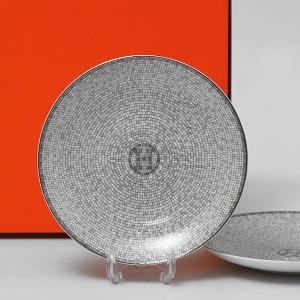 2点セット エルメス HERMES モザイクヴァンキャトル 035012 PLATINUM 丸型 プレート 16cm 絵皿 装飾 陶器｜bjkyoto