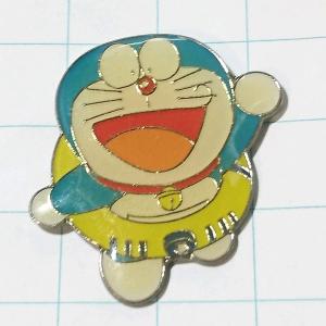 送料無料)ドラえもん びっくりする キャラクター ピンバッジ A03592