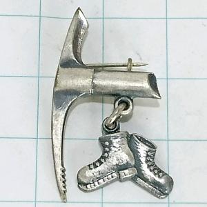 送料無料)きんぎょ注意報！ ぎょぴちゃん☆キャラクター ピンバッジ