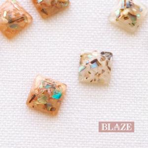 BLAZE カボション レジン チューリップ メタルフレーム ハンドメイド