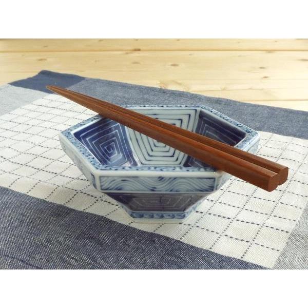 染付六角うず文小鉢