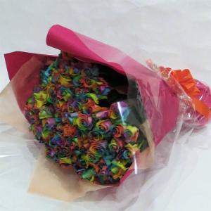 7色のバラ花束100本　【レインボーローズ】