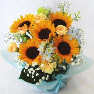 ひまわりとデルフィニウムの夏色アレンジ【ヒマワリ　ひまわり】お祝い　記念日　誕生日など