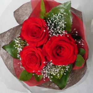プリザーブドフラワー/花束レッド 3本 お祝い　お誕生日　送別会
