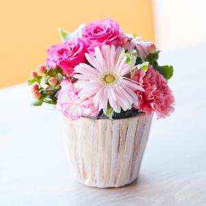 花瓶入らず 誕生日 花 プレゼント 選べる アレンジメント そのまま飾れる ブーケ  生花 お祝い フラワーギフト バラ ブルーミー｜花つきギフト専門店ブルーミー(bloomee)
