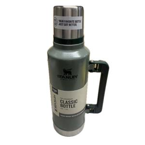 【送料無料】STANLEY　『スタンレークラシック 1.9』 スタンレークラシック真空ボトル 1.9L　2 QT  水筒 保温 保冷 魔法瓶　バキュームボトル
