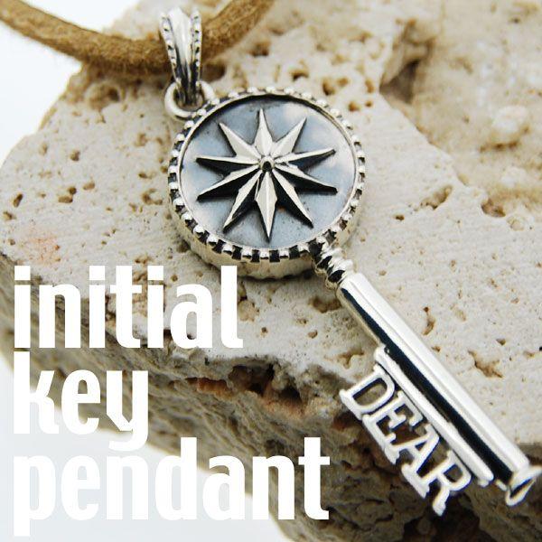 鍵のネックレス イニシャル ゴルフマーカー DEAR