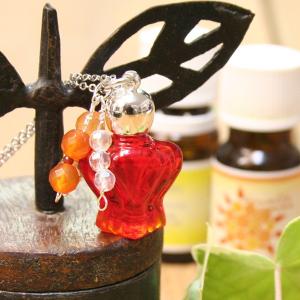 アロマペンダント ネックレス アロマディフューザー アンティーク調香水瓶 ガラス 天然石｜bluelace